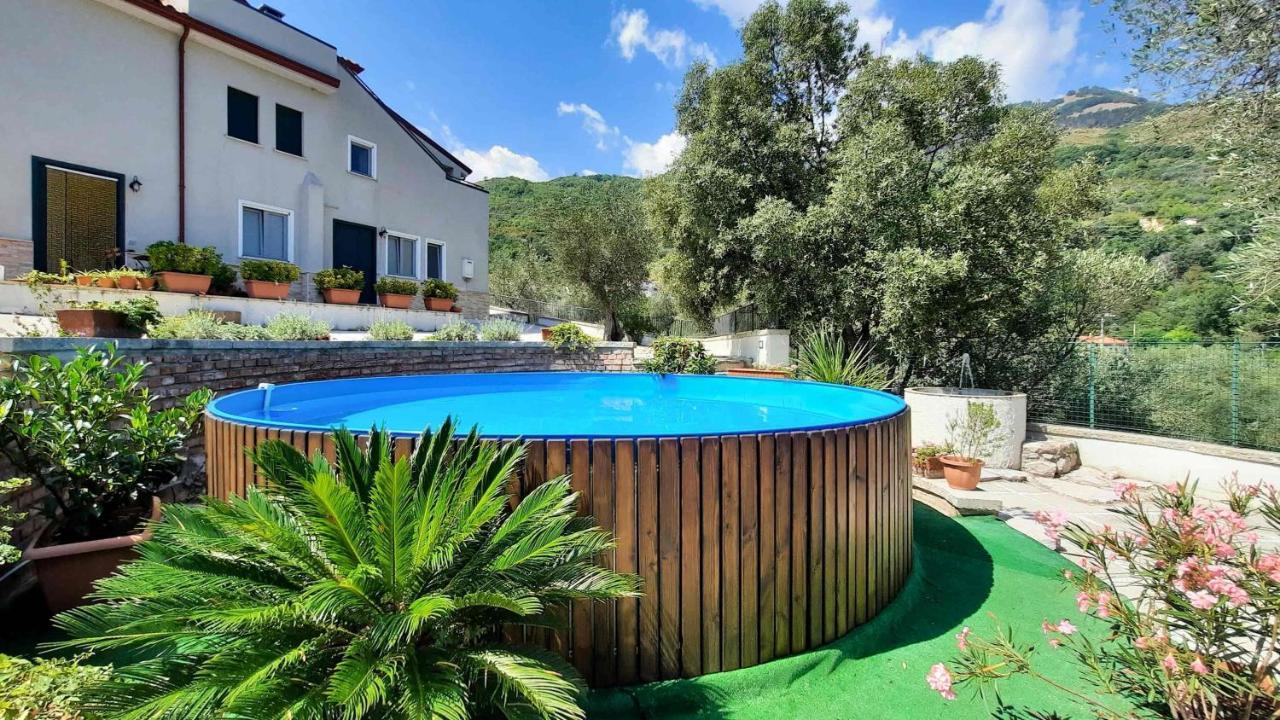 Casa Elisabetta Shortlets Lägenhet Caposele Exteriör bild