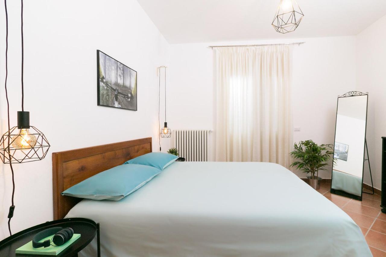 Casa Elisabetta Shortlets Lägenhet Caposele Exteriör bild