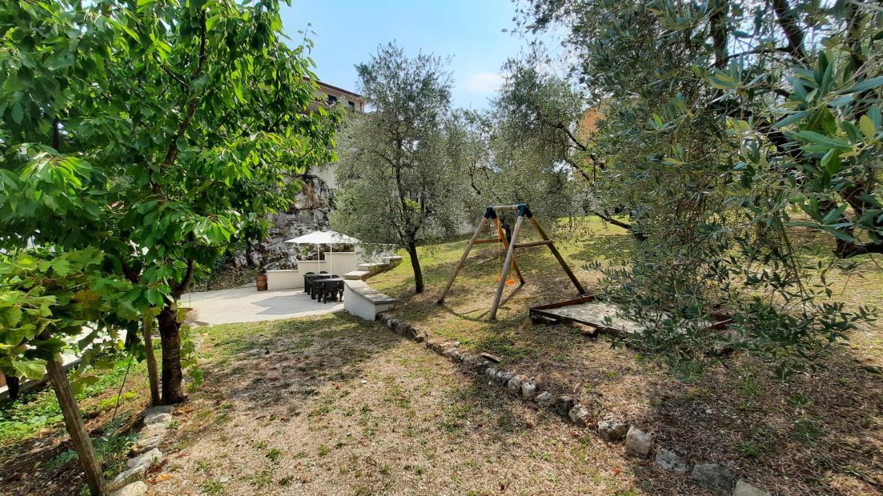Casa Elisabetta Shortlets Lägenhet Caposele Exteriör bild