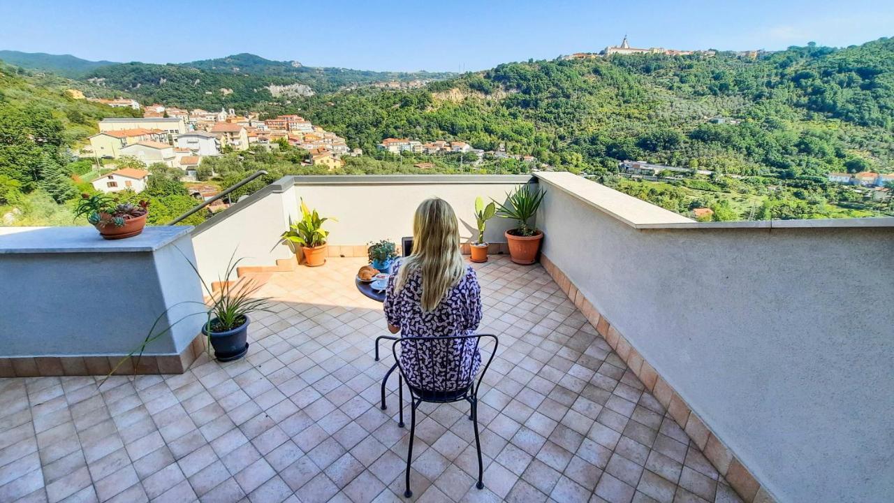 Casa Elisabetta Shortlets Lägenhet Caposele Exteriör bild